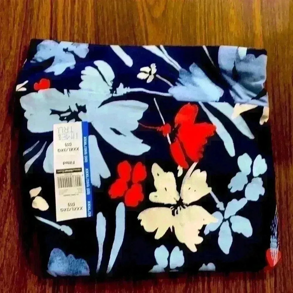 Fitted Capri ⭐️ - Picture 1 of 7